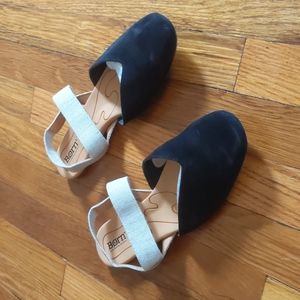 Born sandals NWOB size 10